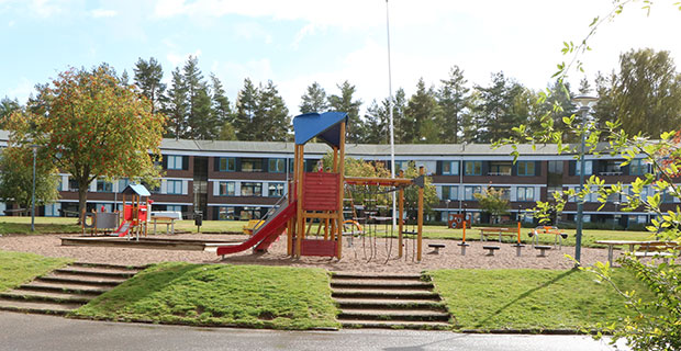 Lekpark på området.